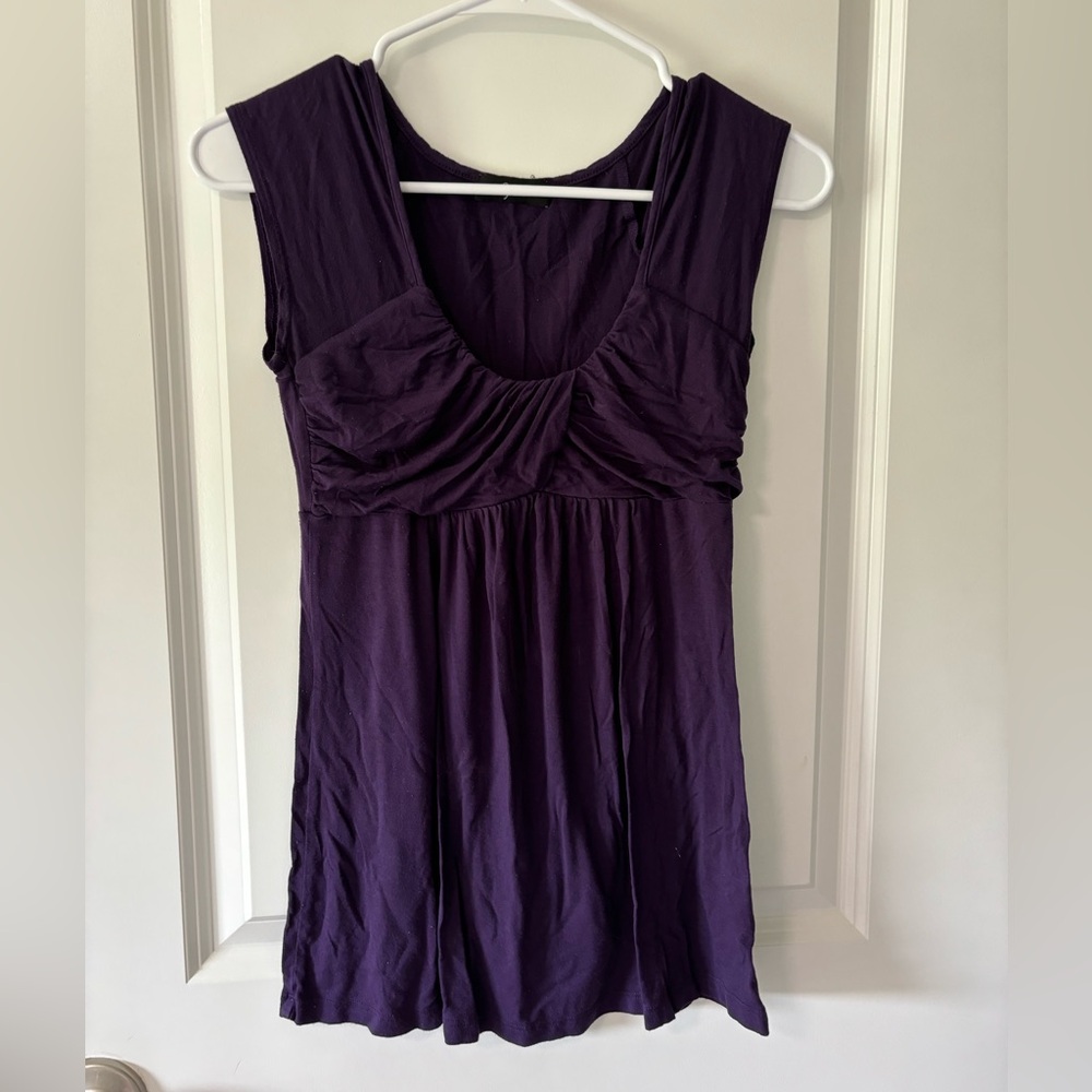 Soprano purple tank top. Size M